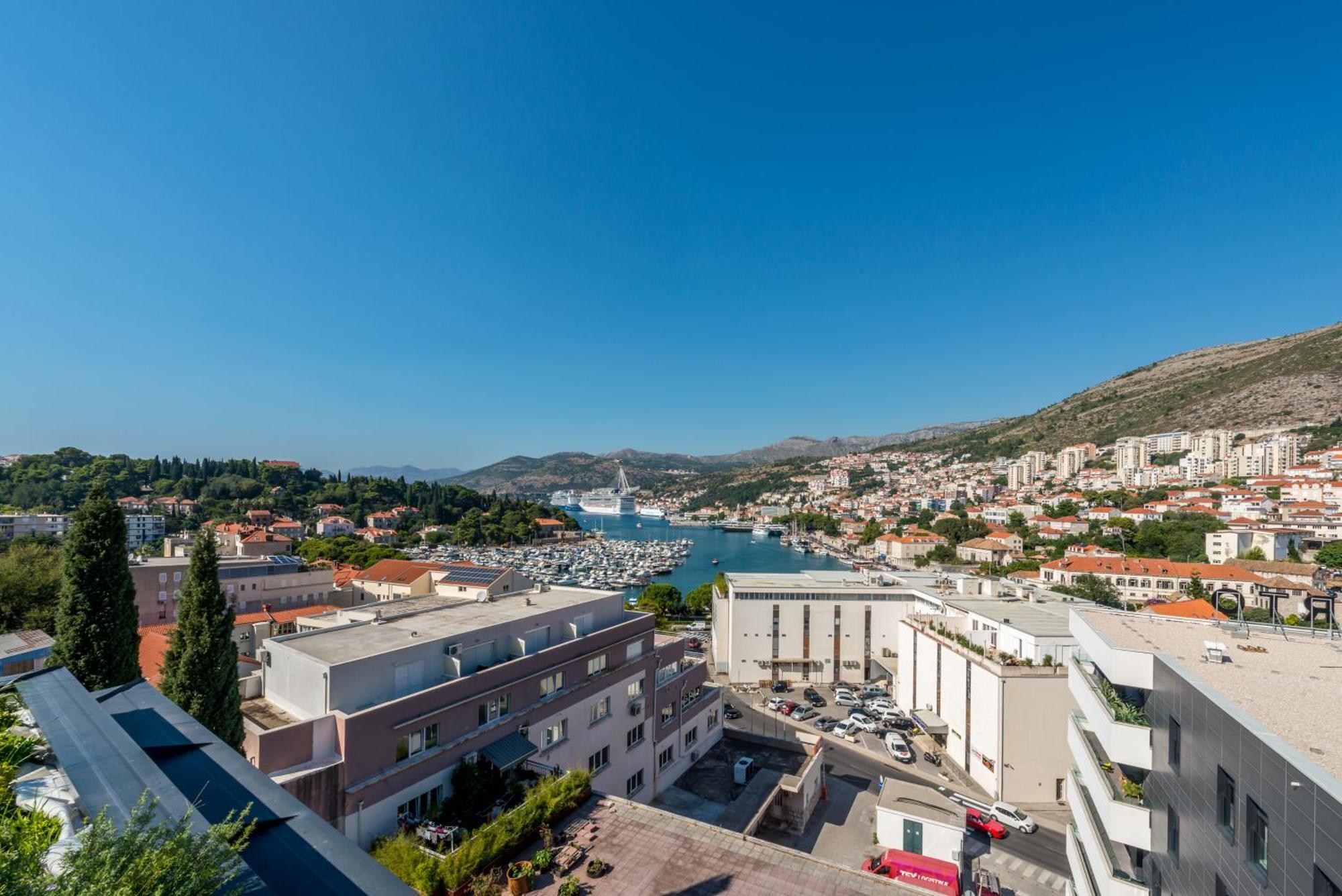 Апартаменти Lupo Gravosa Free Parking Дубровник Екстер'єр фото