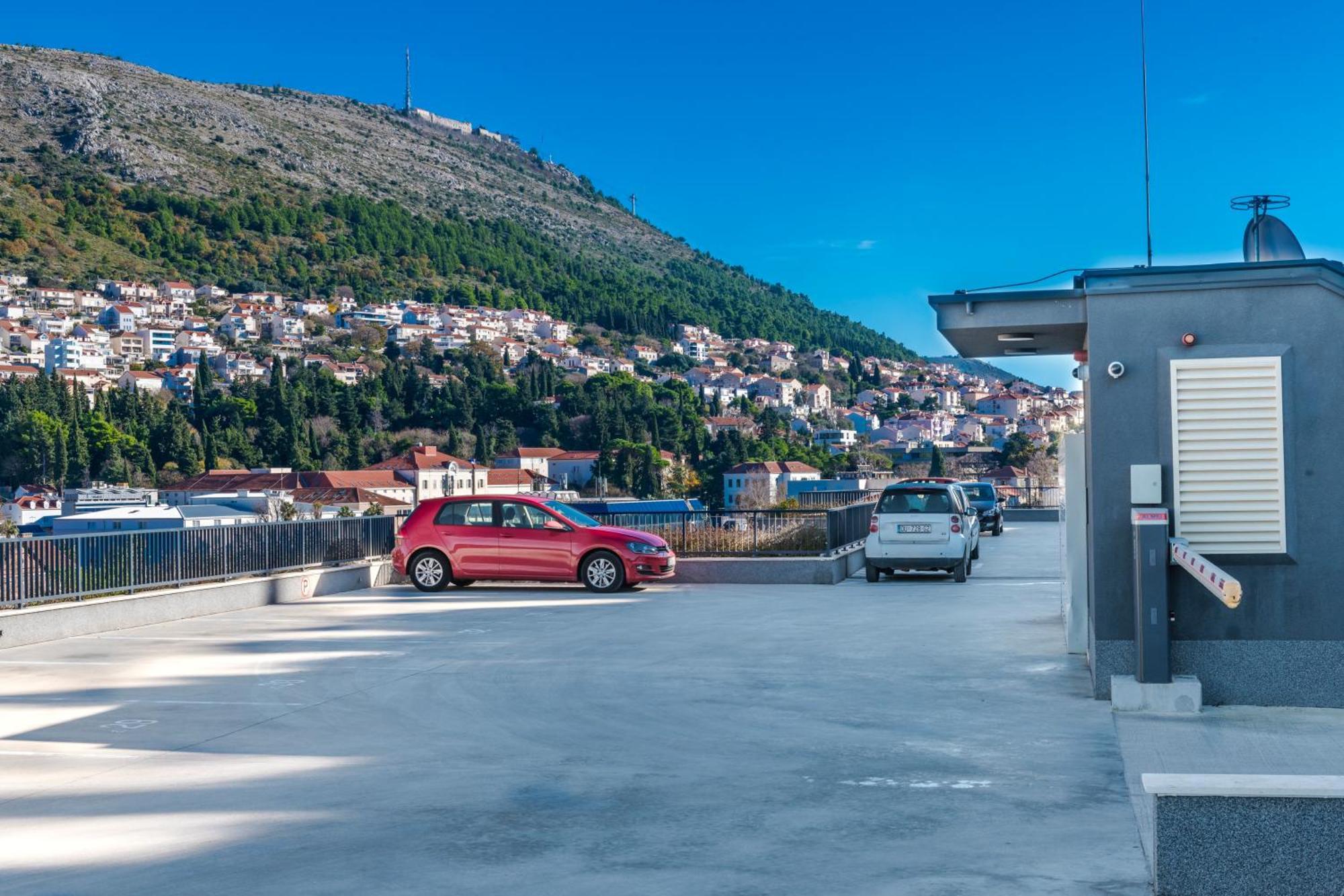 Апартаменти Lupo Gravosa Free Parking Дубровник Екстер'єр фото